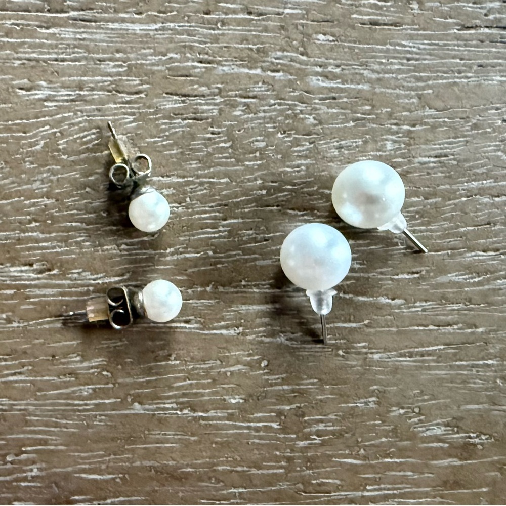 🐻 2/$25 • NWOT • Faux Pearl Earrings